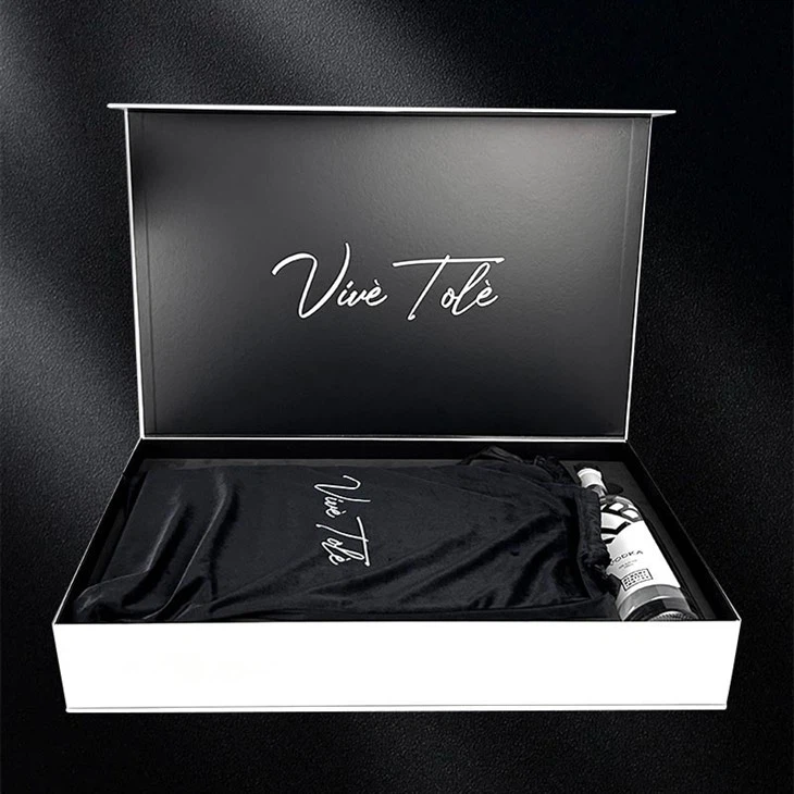 Vin og chokoladeboks